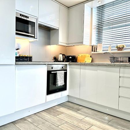 Stylish Studio With Sea Views Lejlighed Brighton Eksteriør billede
